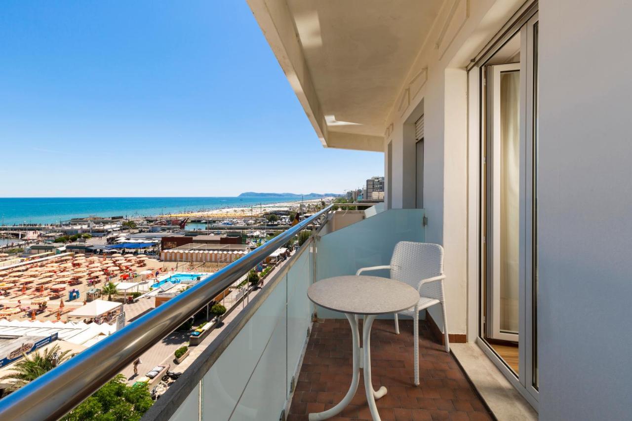 Hotel Des Nations - Vintage Hotel Sul Mare Riccione Esterno foto