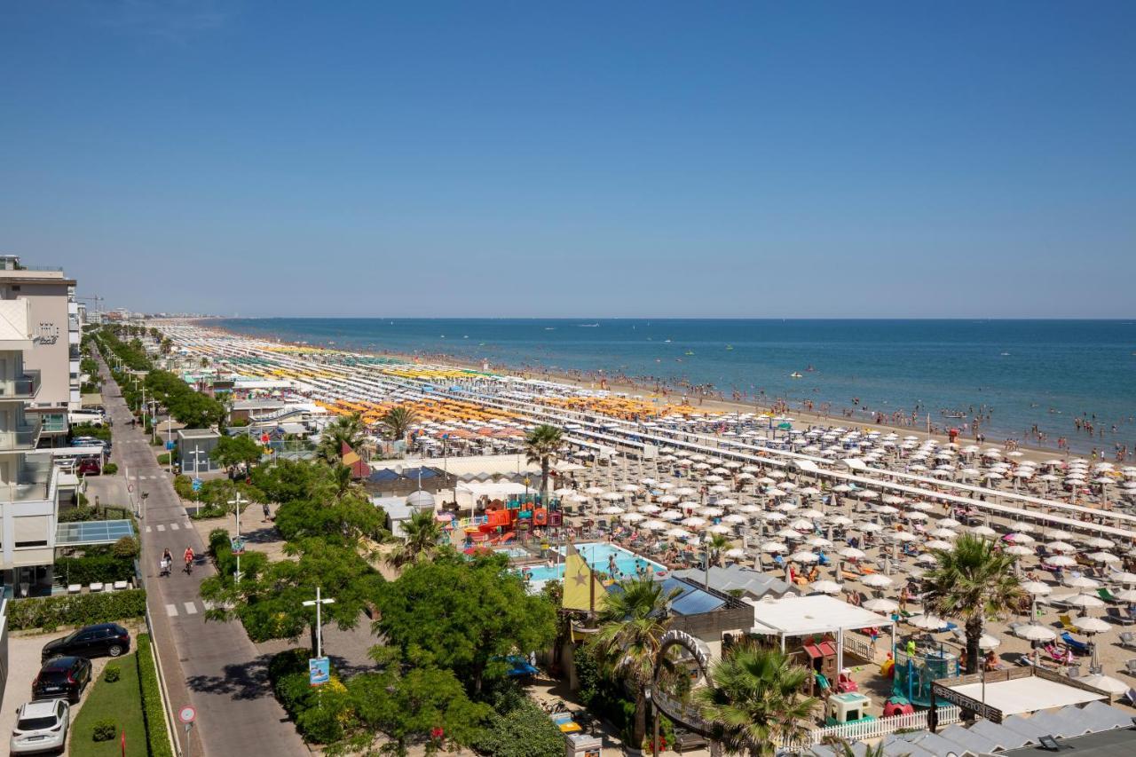 Hotel Des Nations - Vintage Hotel Sul Mare Riccione Esterno foto