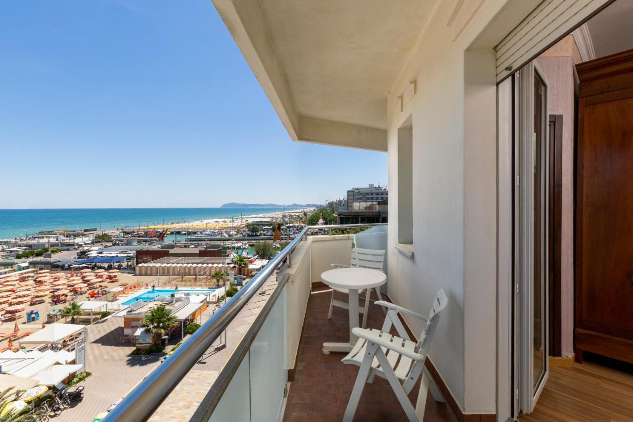 Hotel Des Nations - Vintage Hotel Sul Mare Riccione Esterno foto