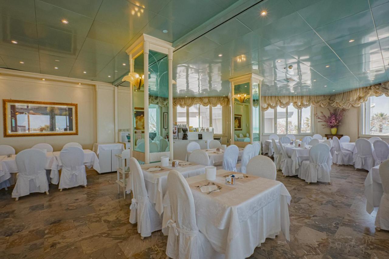 Hotel Des Nations - Vintage Hotel Sul Mare Riccione Esterno foto
