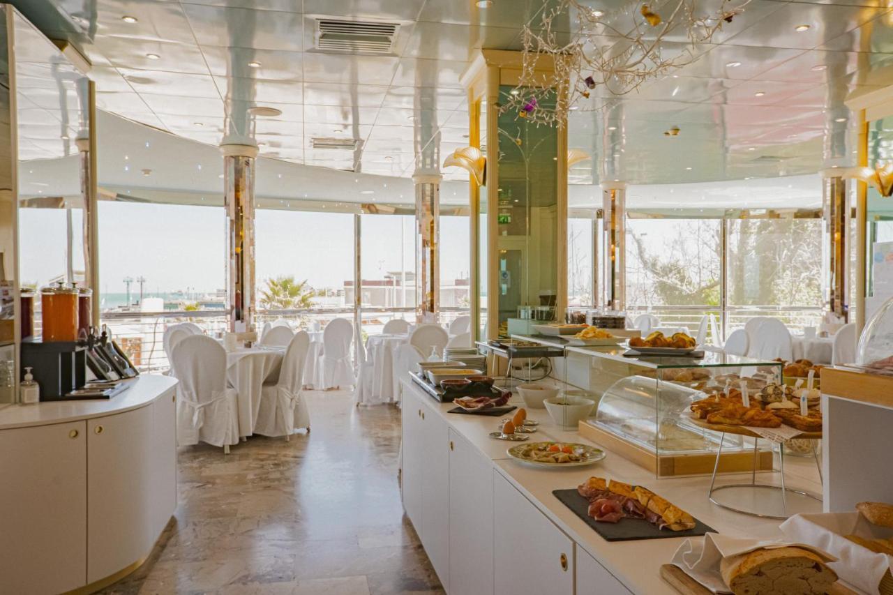 Hotel Des Nations - Vintage Hotel Sul Mare Riccione Esterno foto