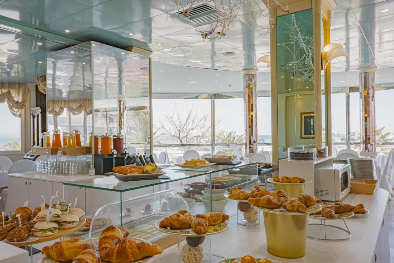 Hotel Des Nations - Vintage Hotel Sul Mare Riccione Esterno foto