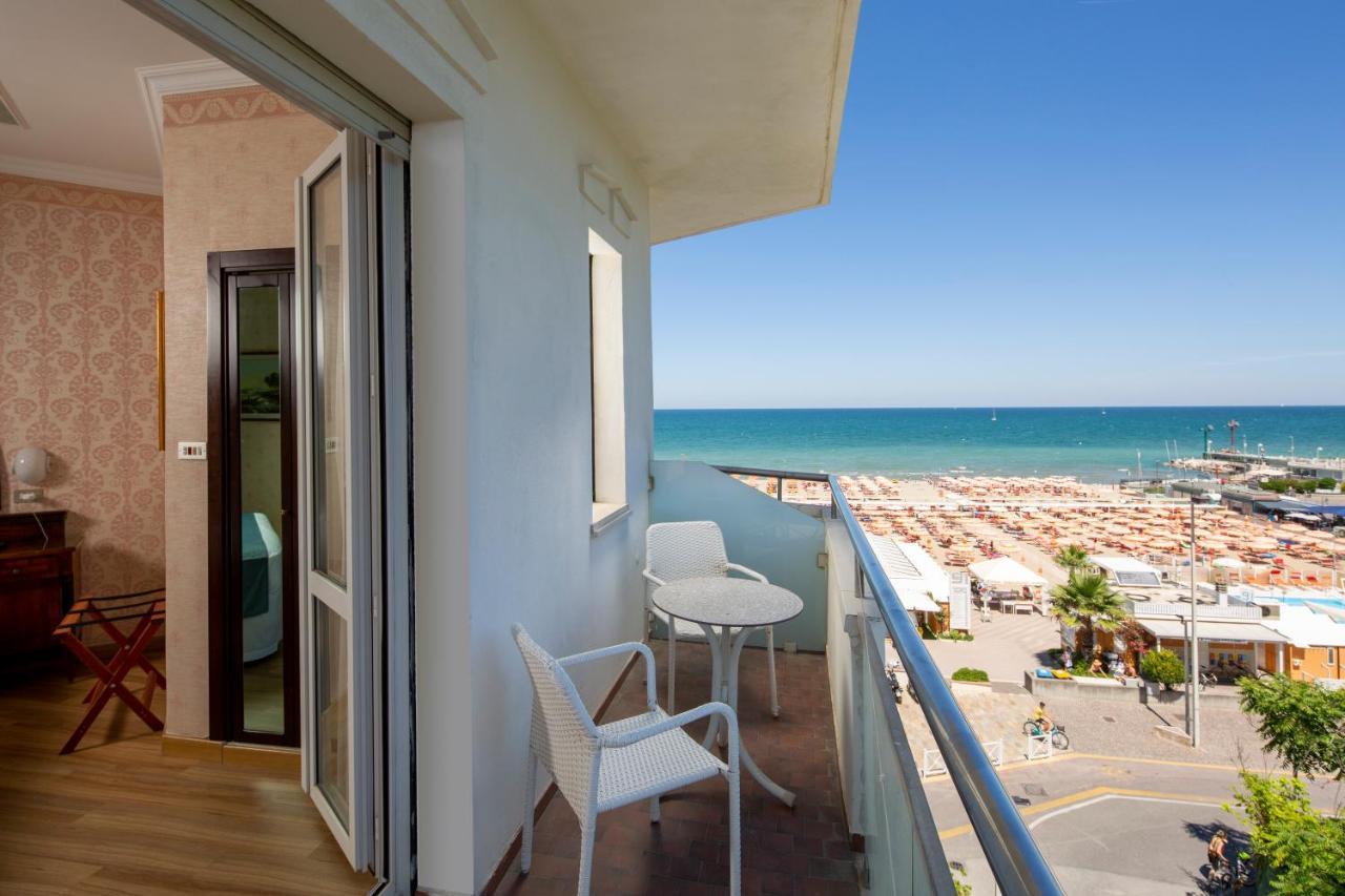 Hotel Des Nations - Vintage Hotel Sul Mare Riccione Esterno foto